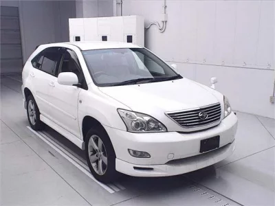 Toyota HARRIER  с аукциона в Японии