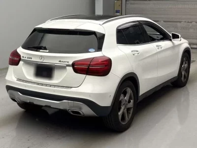 Mercedes-Benz GLA CLASS  с аукциона в Японии