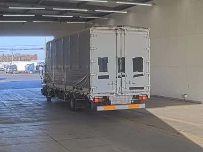 Isuzu FORWARD  с аукциона в Японии