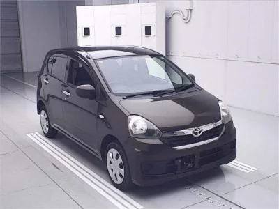 Toyota PIXIS EPOCH  с аукциона в Японии