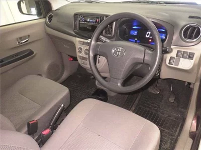 Toyota PIXIS EPOCH  с аукциона в Японии