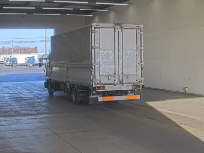 Isuzu FORWARD  с аукциона в Японии