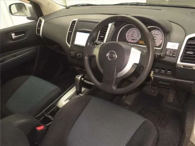 Nissan WINGROAD  с аукциона в Японии