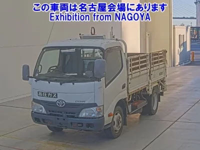Toyota DYNA  с аукциона в Японии