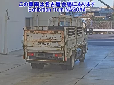 Toyota DYNA  с аукциона в Японии