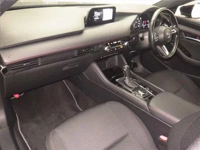 Mazda MAZDA3  с аукциона в Японии