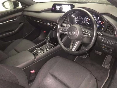 Mazda MAZDA3  с аукциона в Японии