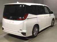 Toyota NOAH лот № 2200 оценка 3.5  с аукциона в Японии 1