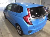 Honda FIT лот № 7025 оценка 3.5  с аукциона в Японии 3
