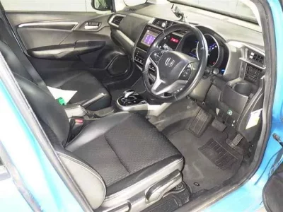 Honda FIT  с аукциона в Японии