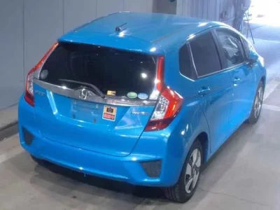 Honda FIT  с аукциона в Японии