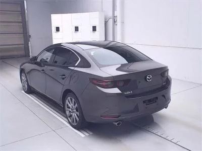 Mazda MAZDA3  с аукциона в Японии