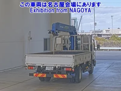 Toyota DYNA  с аукциона в Японии