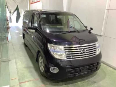 Nissan ELGRAND  с аукциона в Японии
