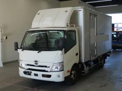 Hino DUTRO  с аукциона в Японии