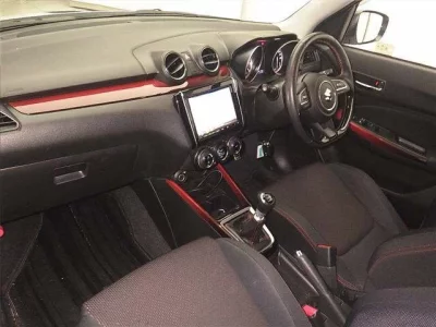Suzuki SWIFT  с аукциона в Японии