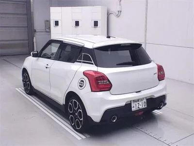 Suzuki SWIFT  с аукциона в Японии