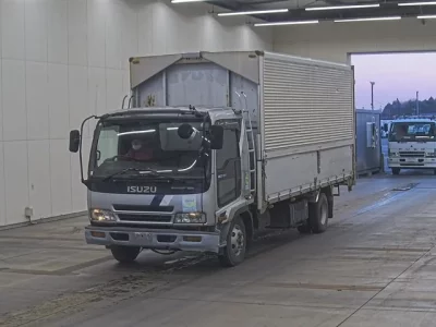 Isuzu FORWARD  с аукциона в Японии