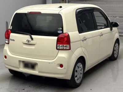 Toyota PORTE  с аукциона в Японии