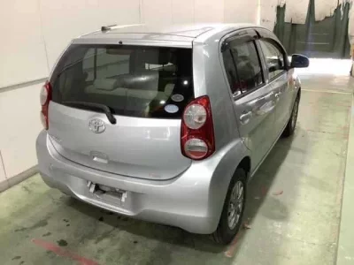 Toyota PASSO  с аукциона в Японии
