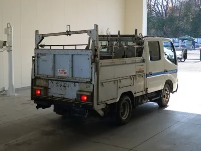 Toyota DYNA  с аукциона в Японии
