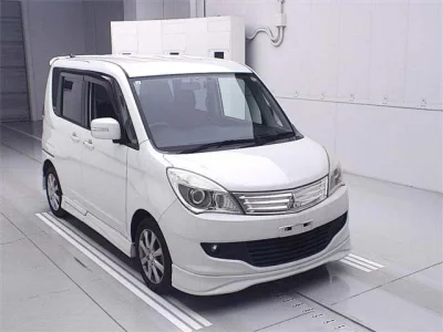 Mitsubishi DELICA D2