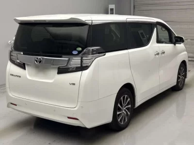 Toyota VELLFIRE  с аукциона в Японии