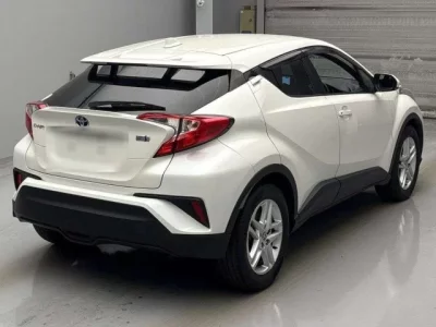Toyota C-HR  с аукциона в Японии