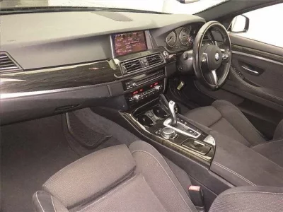 BMW 5-Series  с аукциона в Японии
