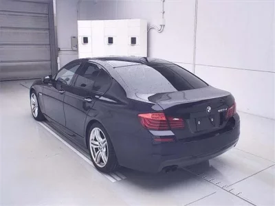 BMW 5-Series  с аукциона в Японии