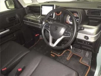 Suzuki SPACIA GEAR лот № 60200 оценка 4.5  с аукциона в Японии 2