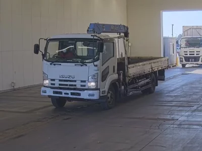 Isuzu FORWARD  с аукциона в Японии