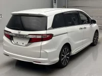 Honda ODYSSEY лот № 204 оценка RA  с аукциона в Японии 1