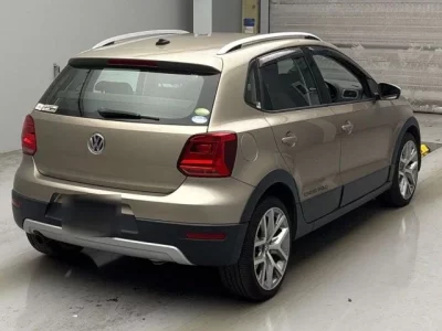 Volkswagen CROSS POLO