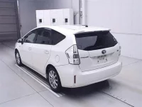 Toyota PRIUS ALPHA лот № 60215 оценка 3.5  с аукциона в Японии 1