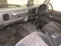 Toyota LAND CRUISER PRADO лот № 5049 оценка 3.5  с аукциона в Японии 3