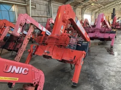 OTHERS UNIC CRANE