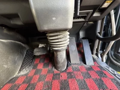 Mitsubishi SUPER GREAT  с аукциона в Японии