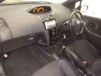 Toyota VITZ лот № 60269 оценка R  с аукциона в Японии 3