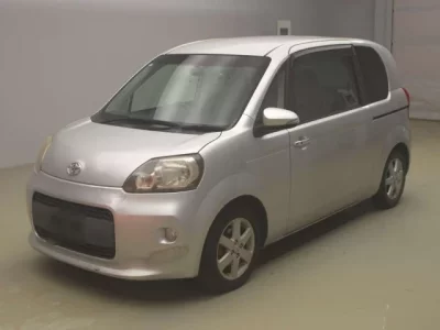 Toyota PORTE  с аукциона в Японии