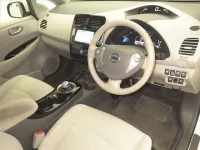 Nissan LEAF лот № 80608 оценка ***  с аукциона в Японии 2