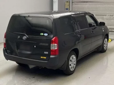Toyota SUCCEED  с аукциона в Японии