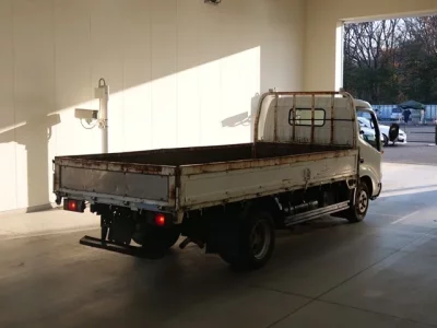 Toyota DYNA  с аукциона в Японии