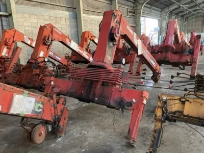 OTHERS UNIC CRANE