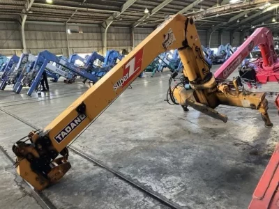 TADANO CRANE