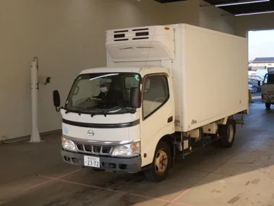 Hino DUTRO  с аукциона в Японии