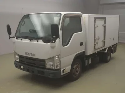 Isuzu ELF  с аукциона в Японии