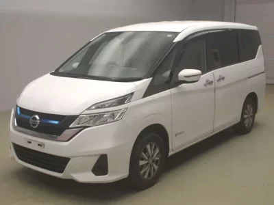 Nissan SERENA  с аукциона в Японии