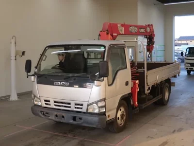 Isuzu ELF  с аукциона в Японии