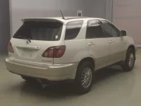 Toyota HARRIER лот № 80086 оценка 3  с аукциона в Японии 1